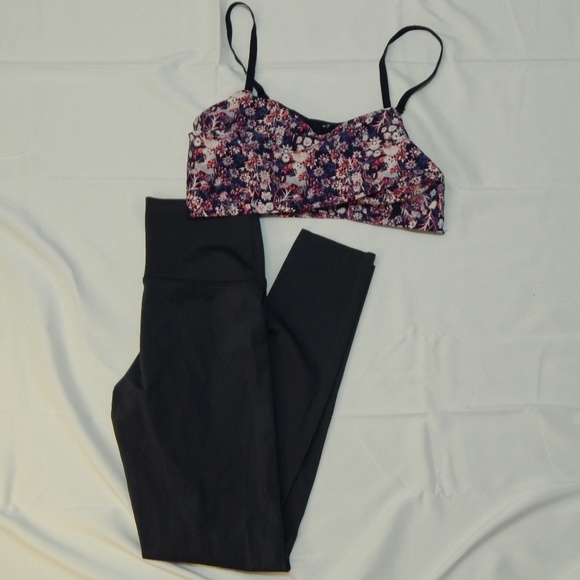 OFFLINE by Aerie workout set - Picture 1 of 4